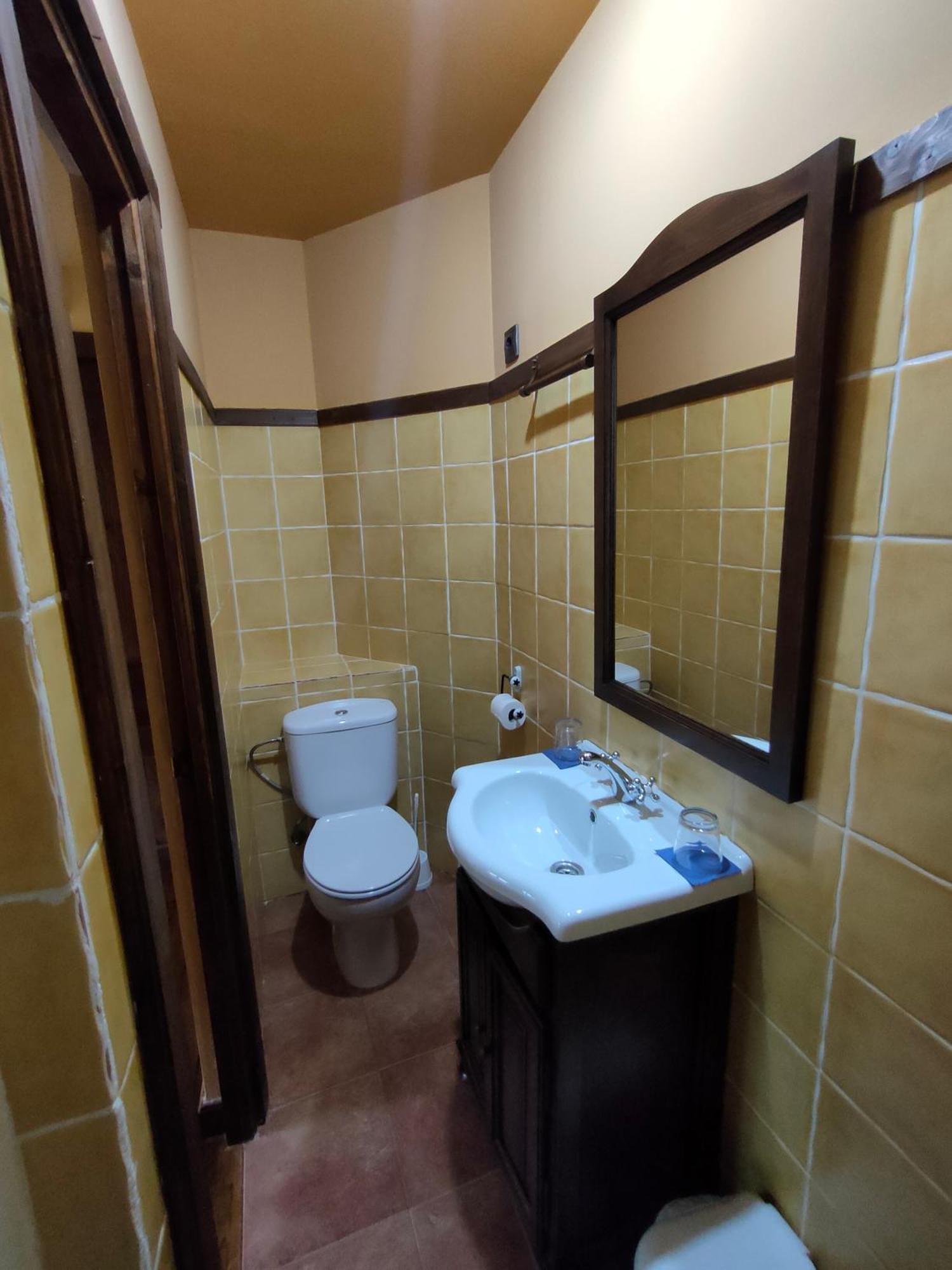 Hotel Dona Gaudiosa Pola de Lena Exteriör bild