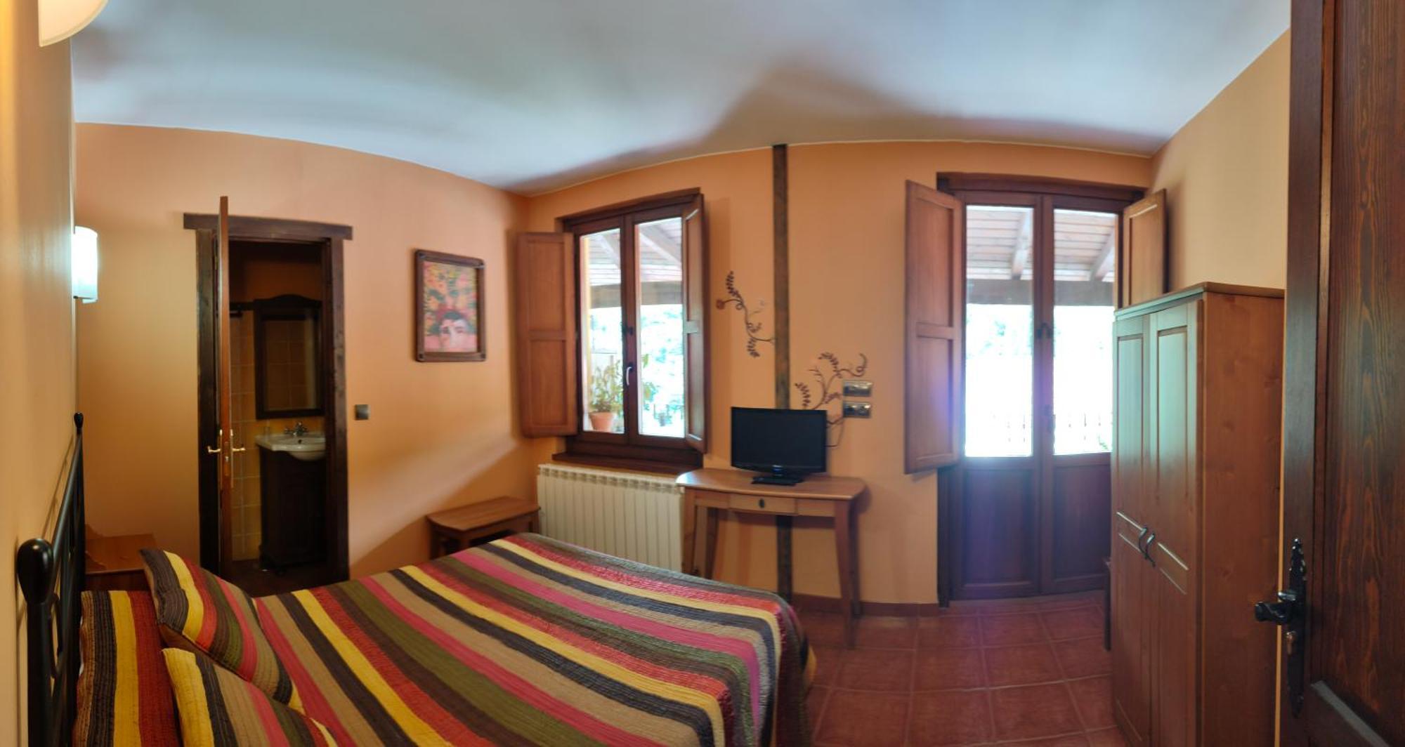 Hotel Dona Gaudiosa Pola de Lena Exteriör bild