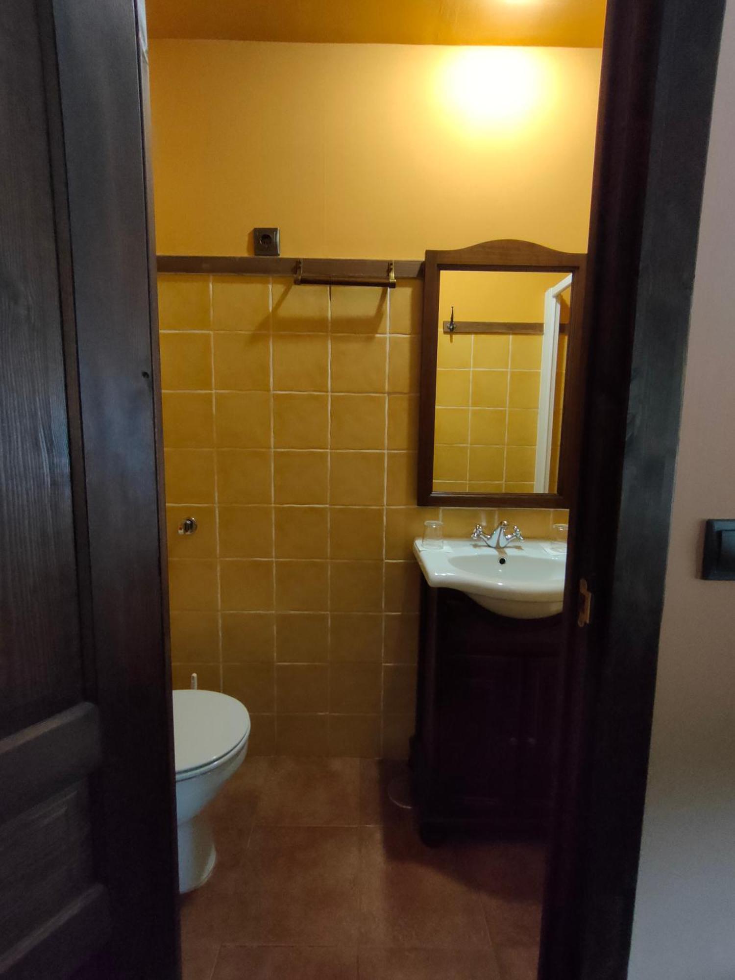 Hotel Dona Gaudiosa Pola de Lena Exteriör bild